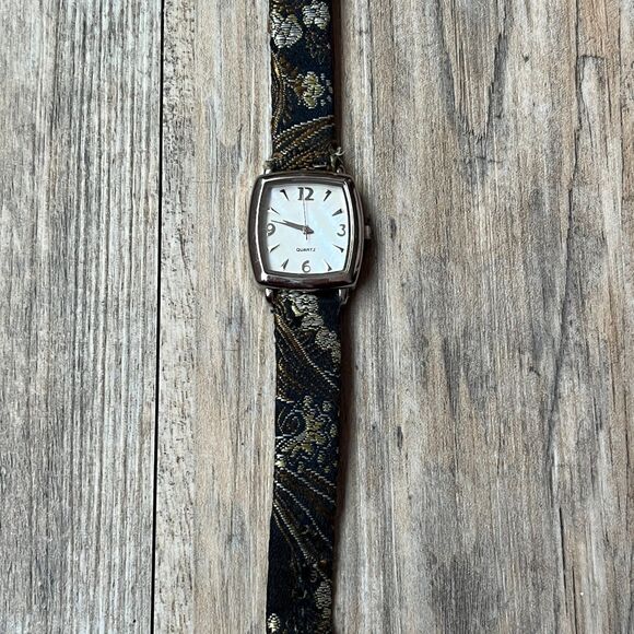 Vintage Wristwatch Women\'s Satin Embroidered 80s 90s Whimsigoth Square Dainty main image 5